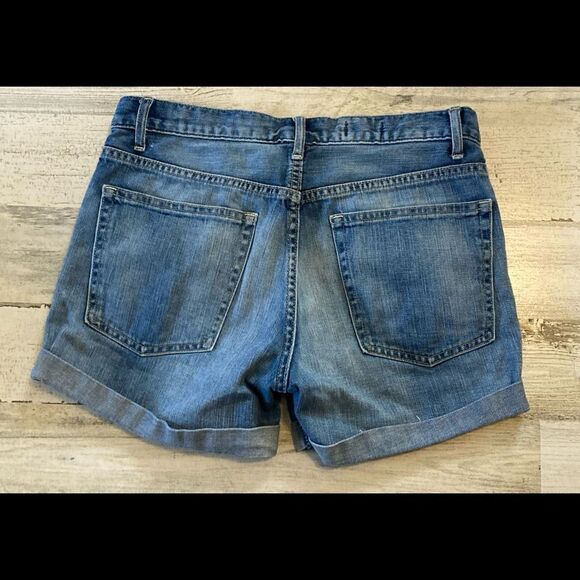 Gap High rise jean Shorts Sz 26 - Picture 3 of 6